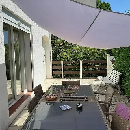 Motte Villa, Et Verdure *